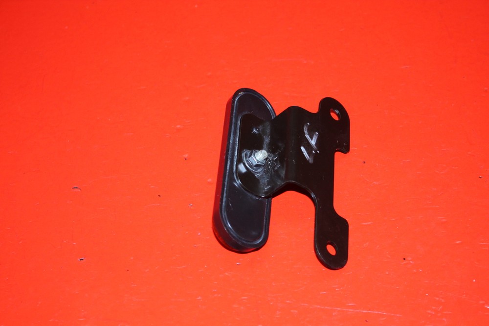 17 HYOSUNG GD250R FRONT LEFT REFLECTOR