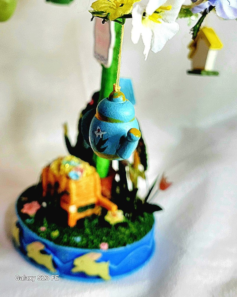 Vintage Easter "THINK SPRING" Tree With 21+ HAND PAINTED ORNAMENTS. 17" Tall