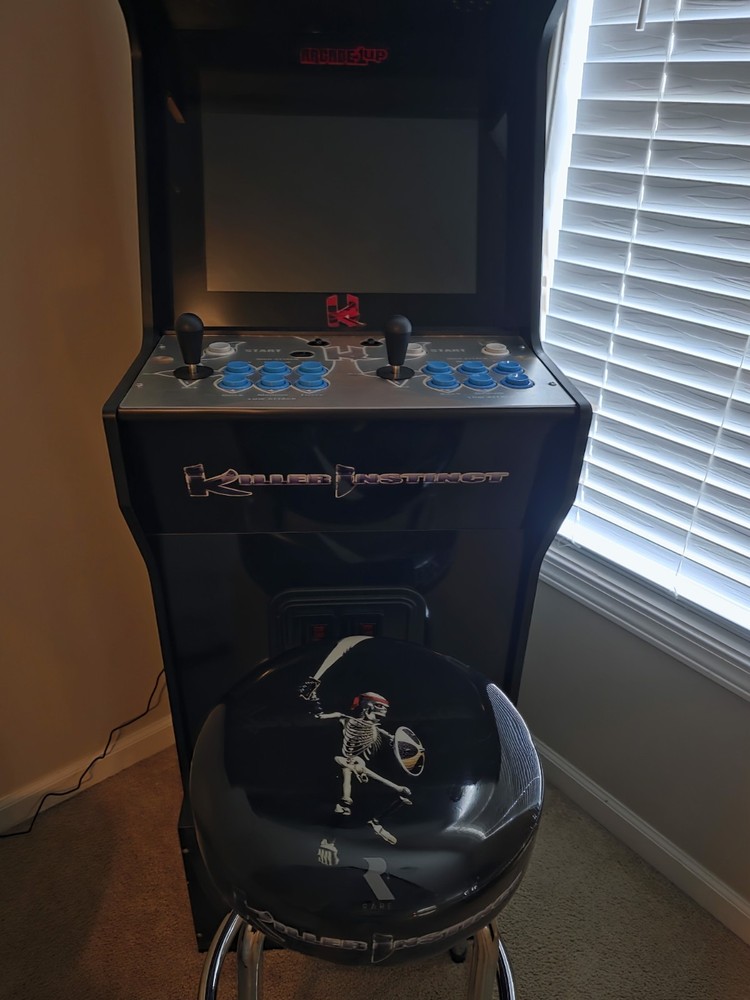 Arcade1up Killer Instinct Arcade Machine with Matching Stool