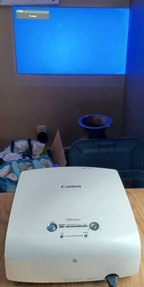 Canon SX80 Mark II LCD Projector – Powers On & Projects – Limited Testing