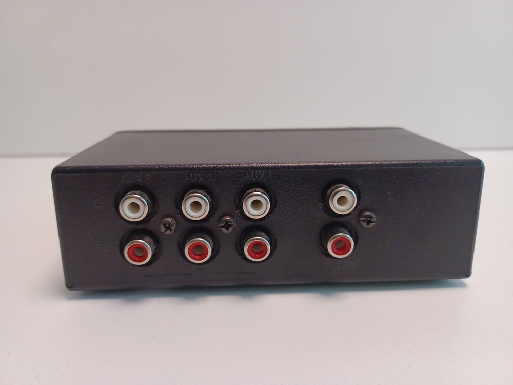 Radio Shack 3 Component Audio Source Control Center 42-2112