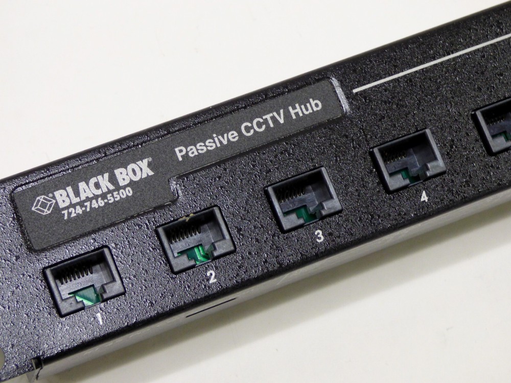 Black Box CCTV 16-Port Passive Hub (IC562A)