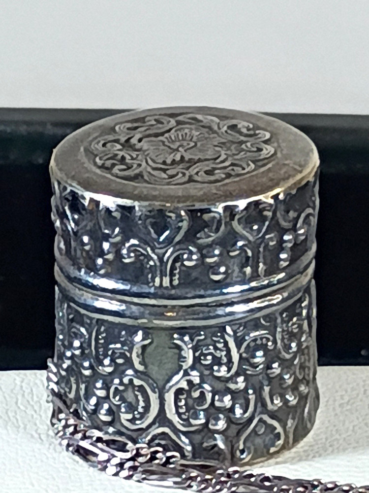 Vintage Sterling Silver Thimble Holder 30in Chain Chatelaine 16g