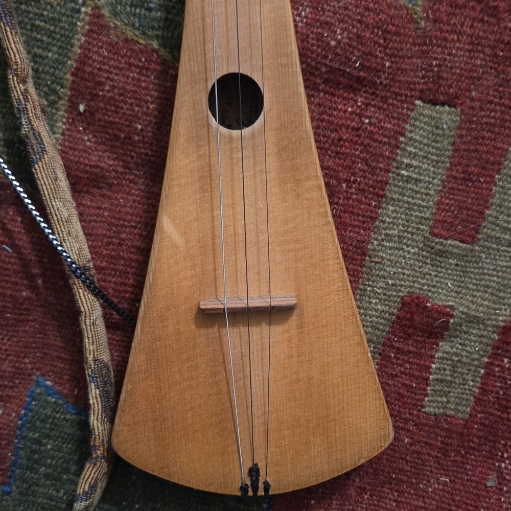 strum stick