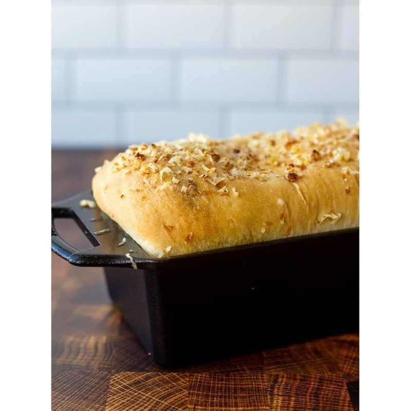 Cast Iron Loaf Pan Seasoned Cookware Versatile Baking Tool Kitchen Essential New
