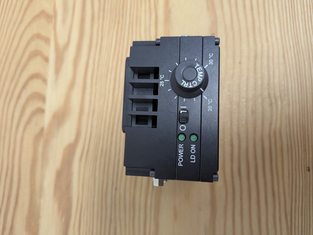 Thorlabs LDM9T/M laser mount with TEC and Controller