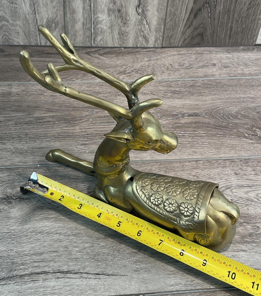 Vintage Solid Brass Stag Deer Laying Down Covered Trinket Box Figure