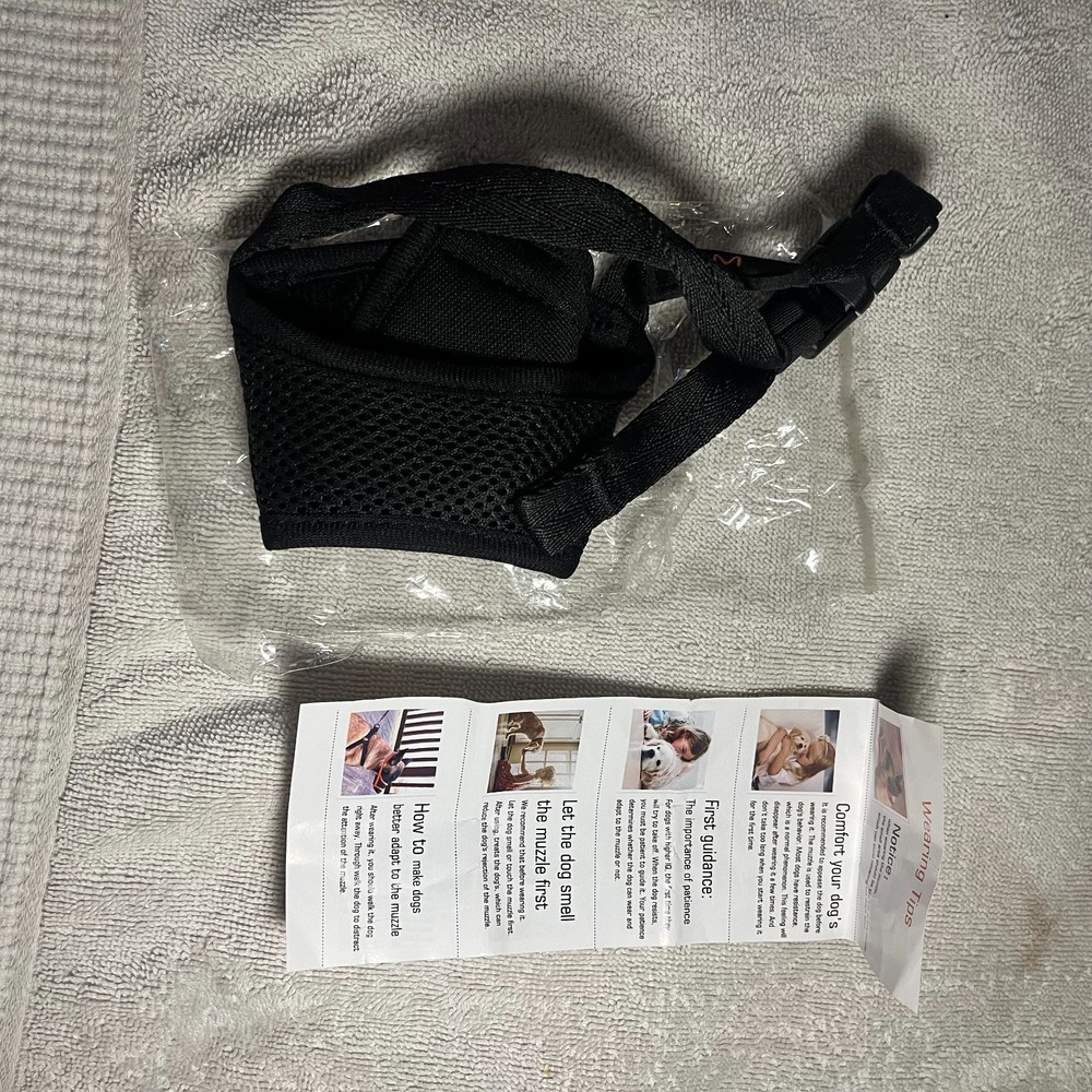 New Medium Dog Muzzle - Breathable Adjustable Mesh - Unused