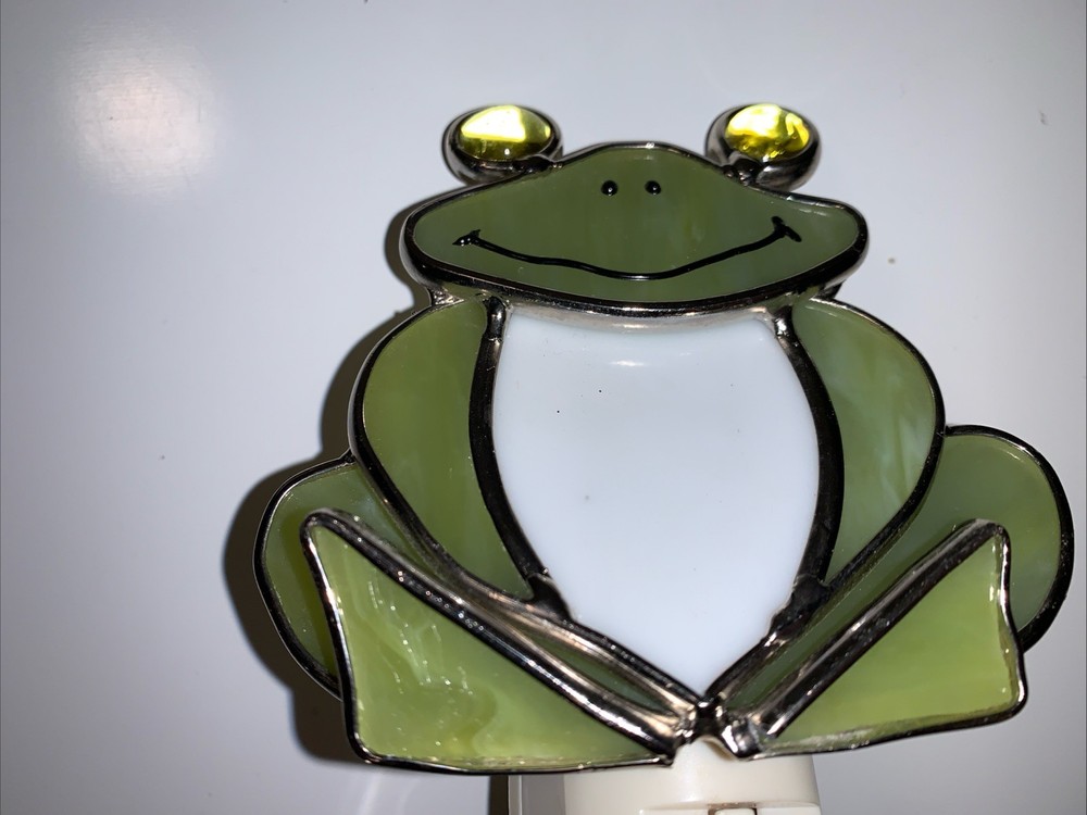 FROG STAINED GLASS NIGHT LIGHT NIGHTLIGHT LIGHTED WALL DECOR