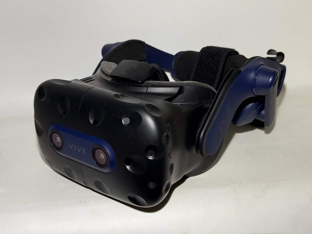 HTC Vive Pro 2 HMD Virtual Reality VR - Headset ONLY