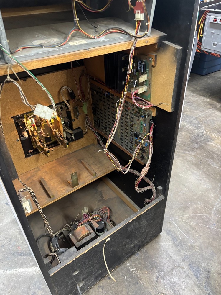 Restored Atari Asteroids arcade game