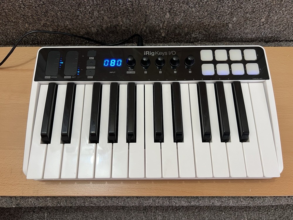 IK Multimedia iRig Keys I/O 25 MIDI Controller Keyboard 25 Keys