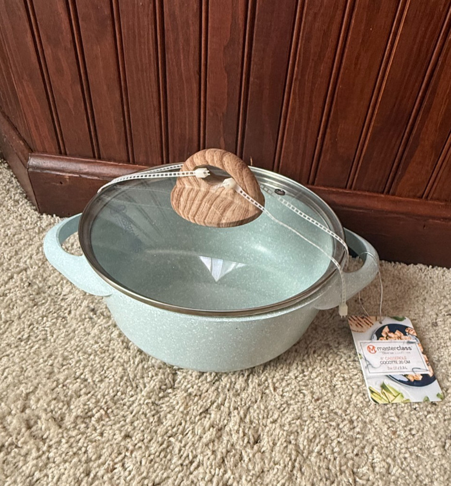 NEW MASTERCLASS PREMIUM COOKWARE LIGHT SKY BLUE SPECKLED LOW CASSEROLE 9.5" LID