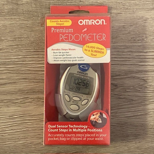 Omron Premium Pocket Pedometer HJ-112 Dual Sensor Tech New Open Box