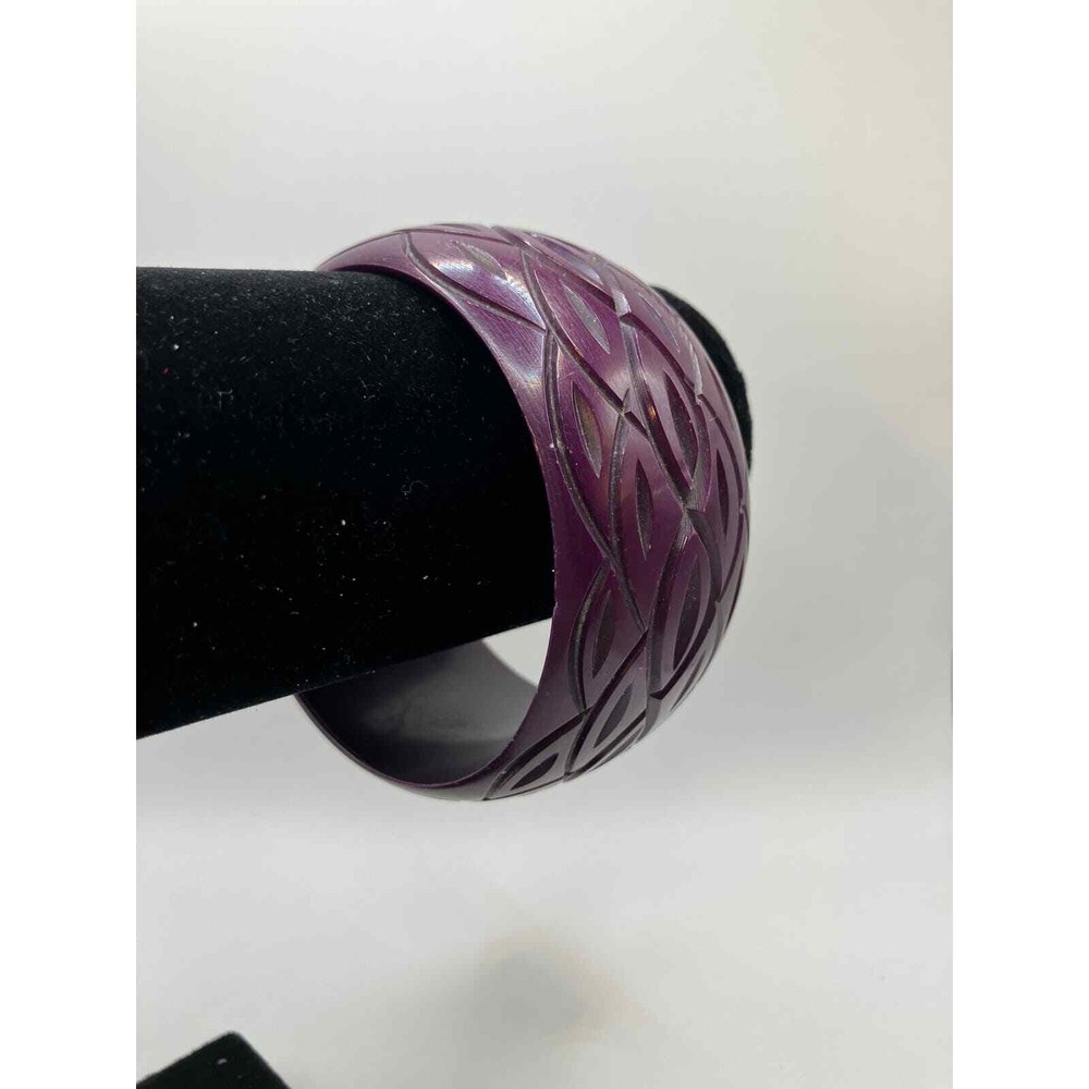 Purple Carved Chunky Plastic Deco Style Bangle!