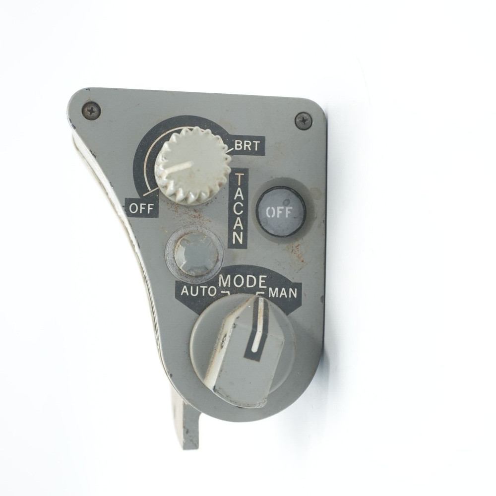 TACAN Tactical Air Navigation Course Set Indicator Pilot Switch Assembly