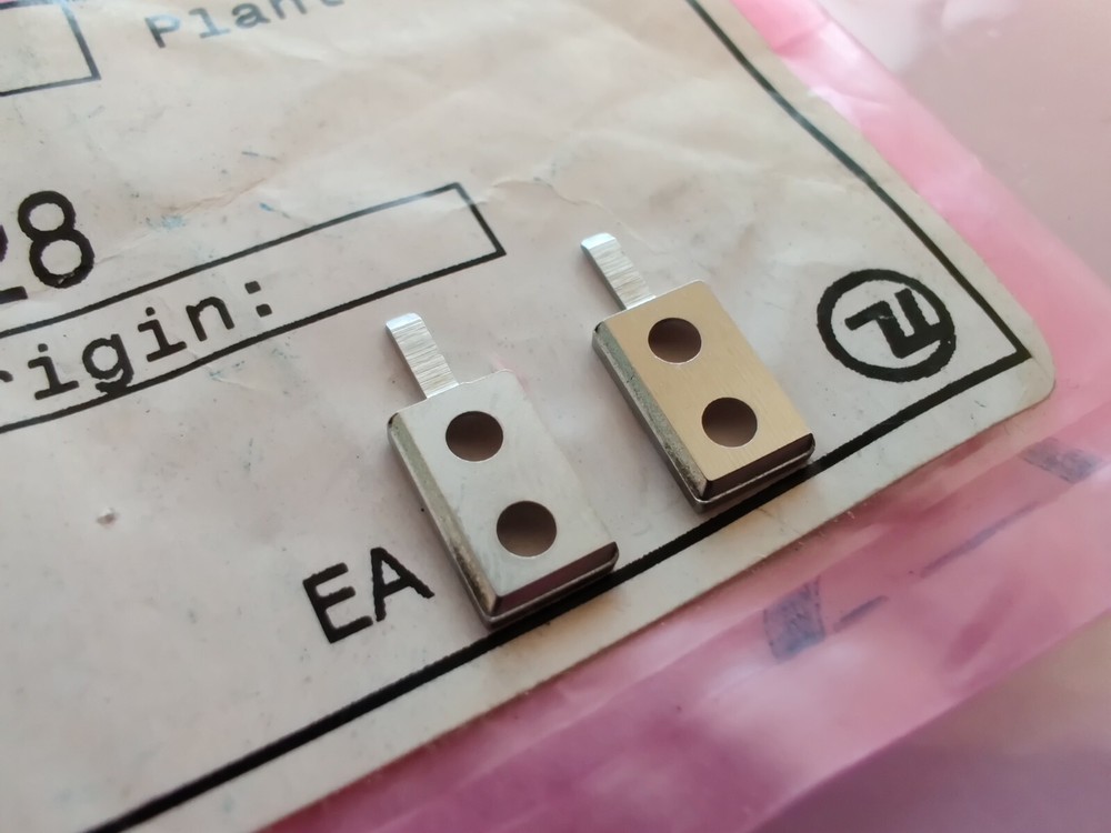 Universal Instruments Insert C65356028 Pack Of 2