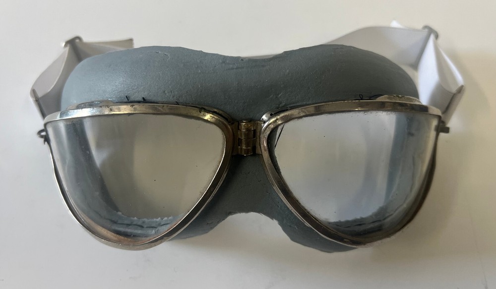 SEESALL FLYING GOGGLES - EXCELLENT