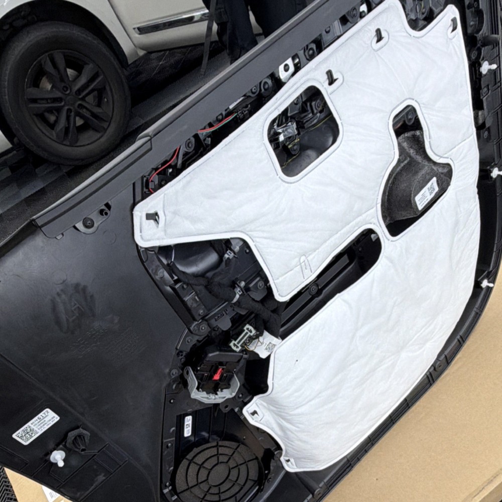 GMC Sierra Denali Ultimate Driver Door Panel