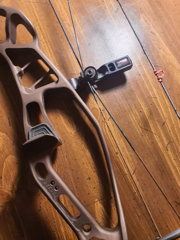 Hoyt Nitrum 30 #2 Cam 70#