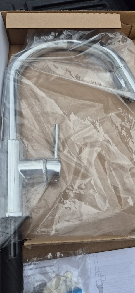 Delta 9159-DST Trinsic Pull-Down Kitchen Faucet, Chrome. NEW