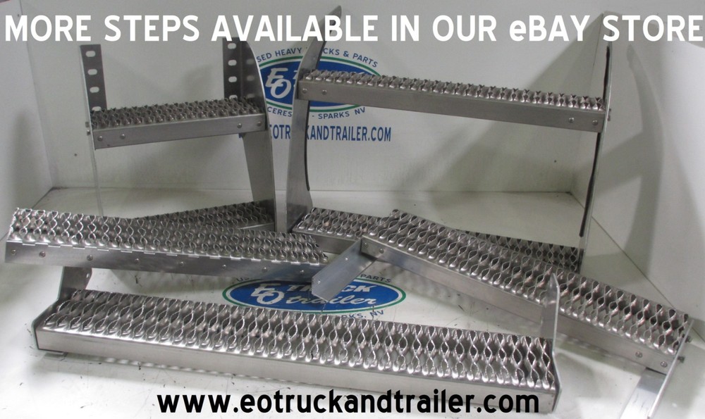 Peterbilt DPF Box Step Brackets - New Models 389 567 579