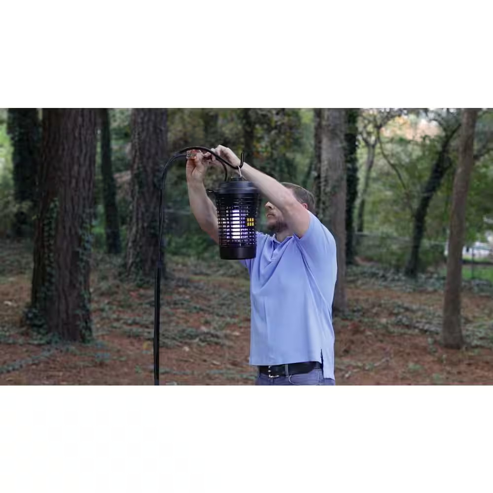 4500-Volt 15-Watt Bug Zapper Insect Killer, Includes Lure