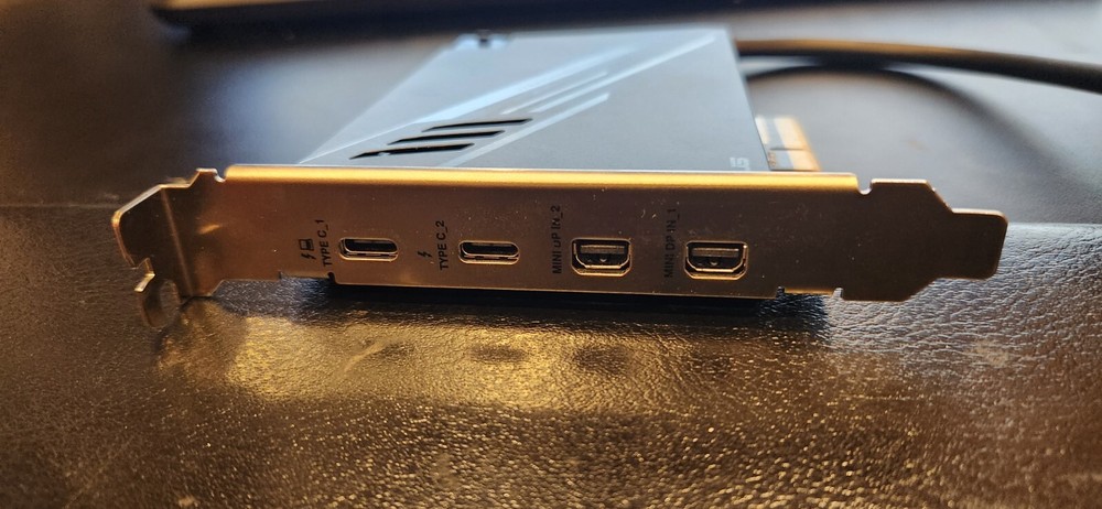 250422 ASUS Thunderbolt TEX4