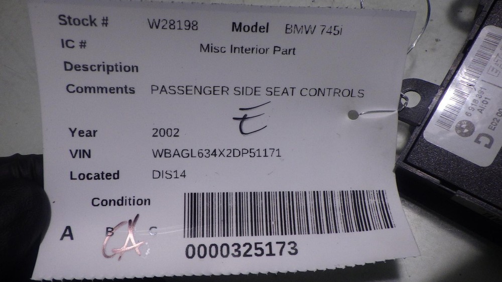 02 BMW 745i PASSENGER SIDE SEAT CONTROLS