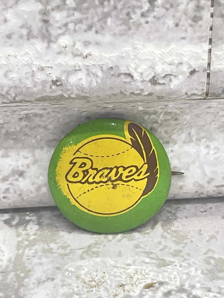Vintage Braves Baseball Pin back Button