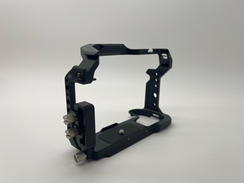 NEEWER Camera Cage for RS2 RS3 Camera Cage New