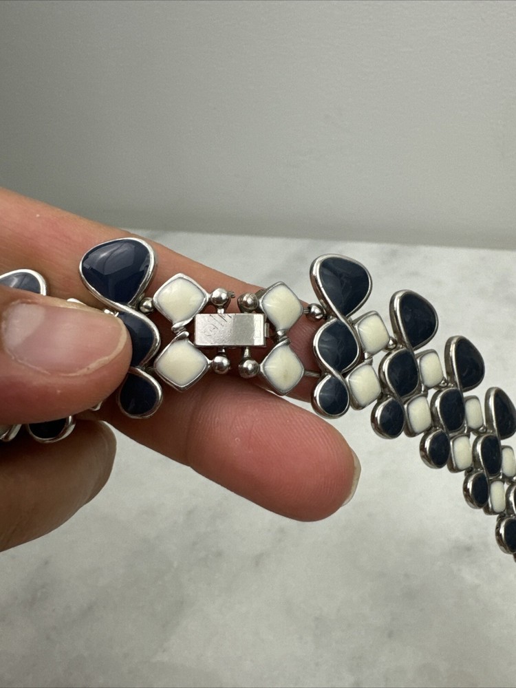 Monochromatic Choker Necklace Blue and White enamel