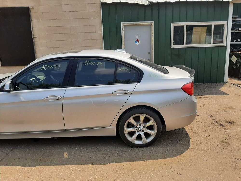 320I 2014 High Mounted Stop Light 1002107