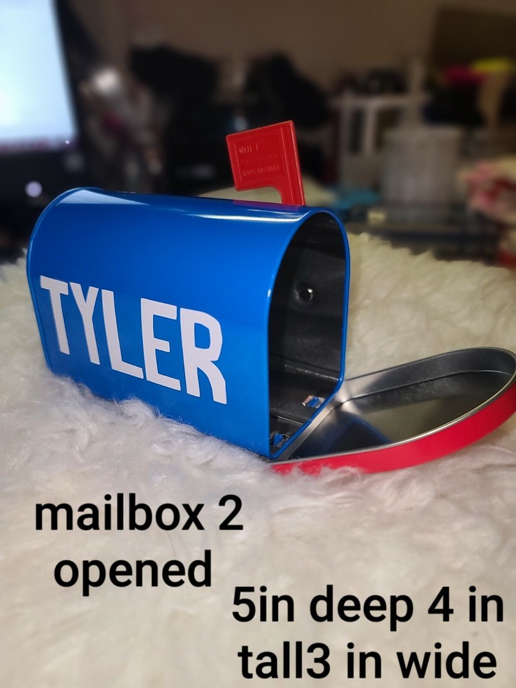 Personalized Valentine tin mailbox