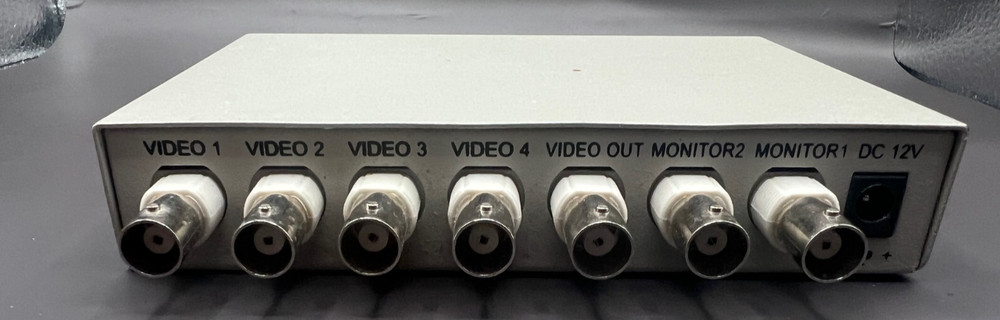 4CH Color QUAD System Video Splitter CCTV DVR Camera Processor w/ Remote Control