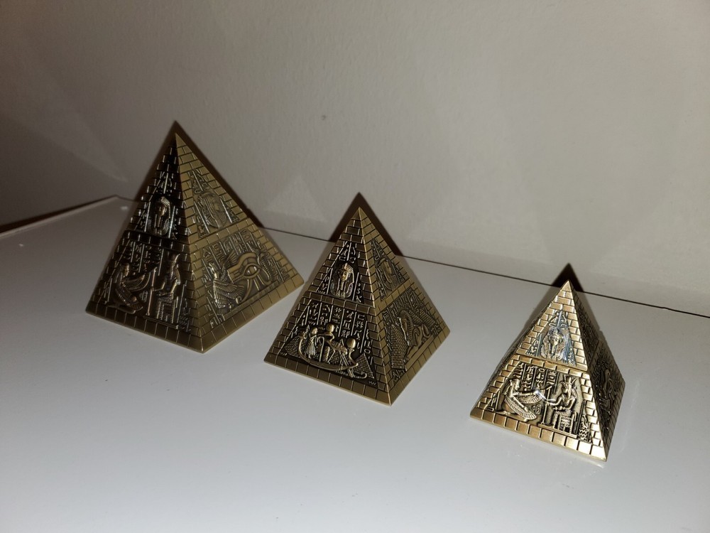 Metal Egyptian Pyramids Sculptures Set (3 Pcs)