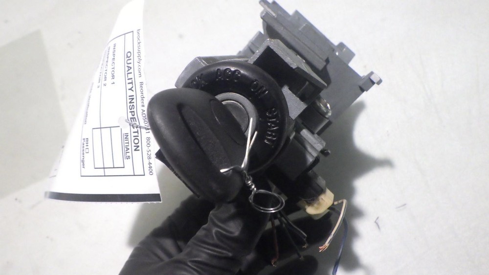 05 MAZDA 6 Ignition W/Key