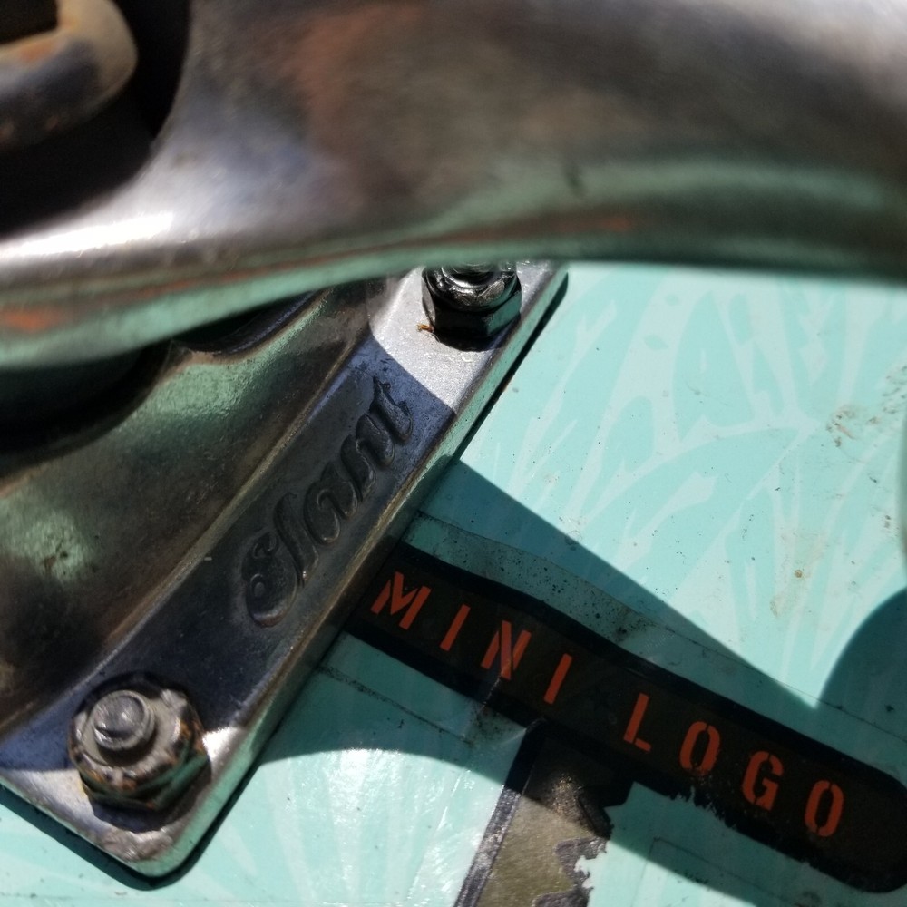 Skateboard 8" X 32"Complete Mini Logo? Slant Trucks