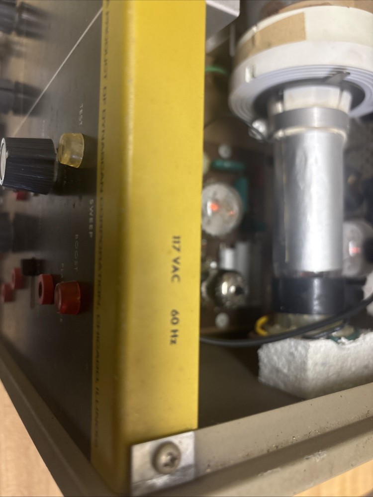 B&K 1968 Precision Model 1077B Television Analyst Powers On!