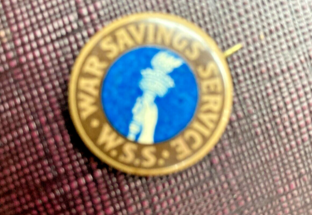 WWI war savings service pin pinback button WSS