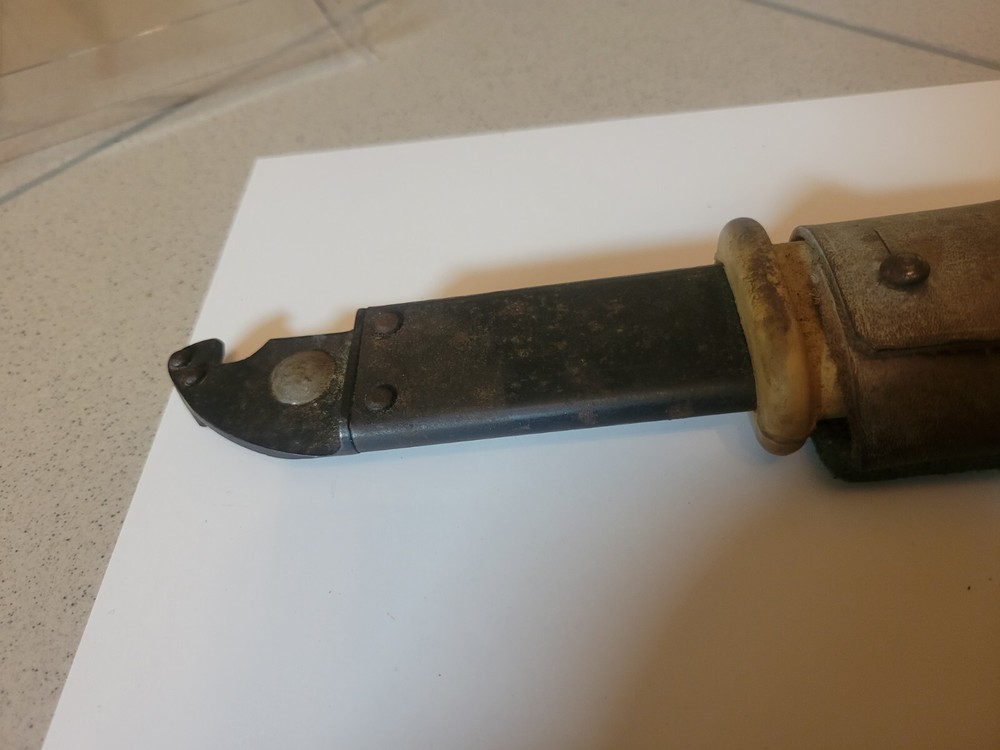 Romanian Bakelite Wirecutter Bayonet & Scabbard Type l Complete