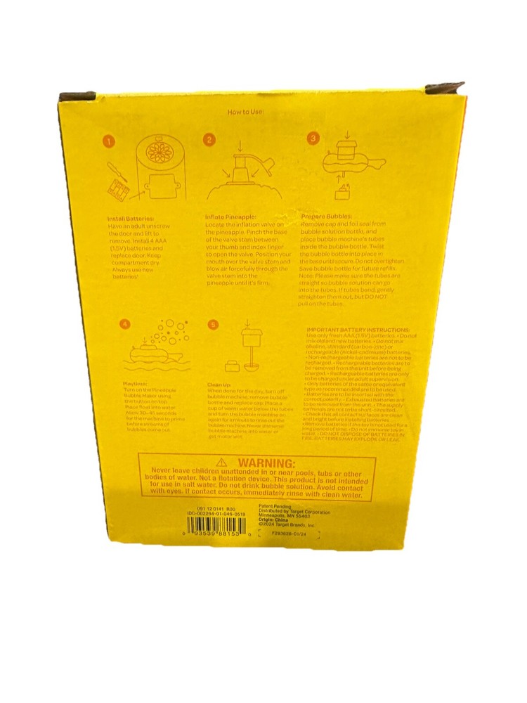 Sun Squad Inflatable Floating Pineapple Bubble Maker 4 oz New In Box!