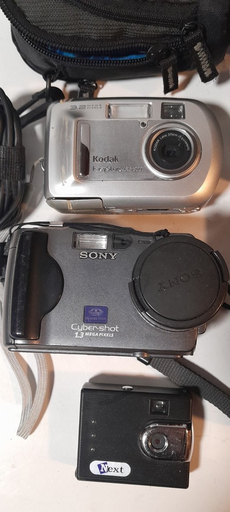 Lot of 6 Cameras-Untested