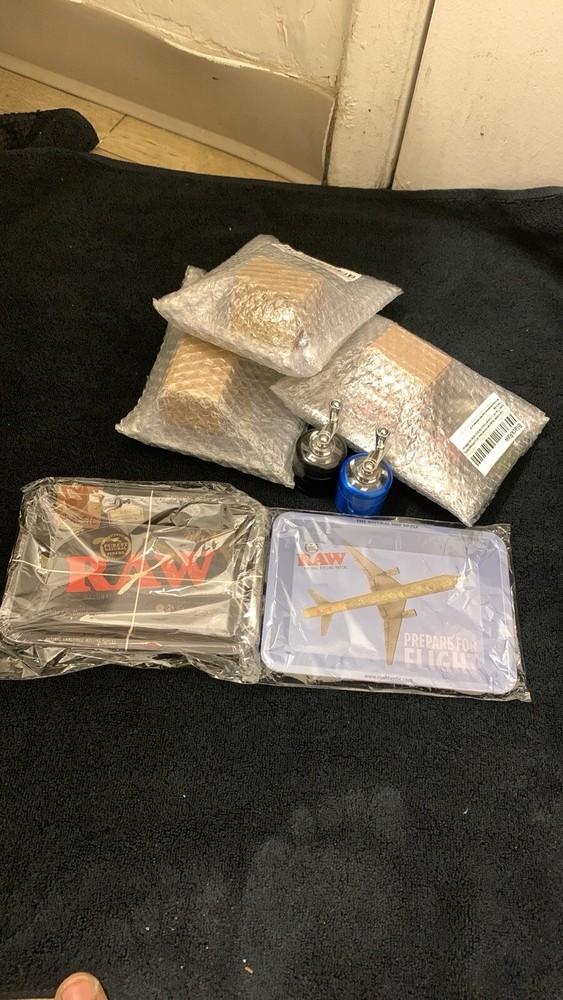RAW Rolling Trays + Grinder