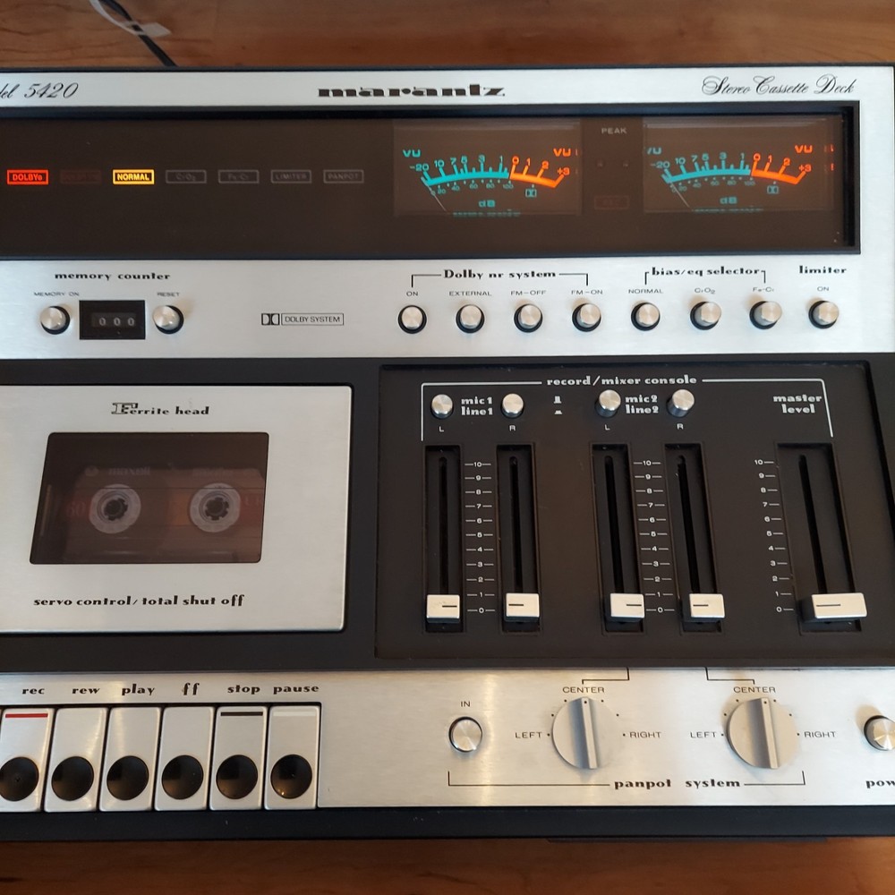 Marantz 5420 Stereo Cassette Deck. Manual and schematic included. Tested