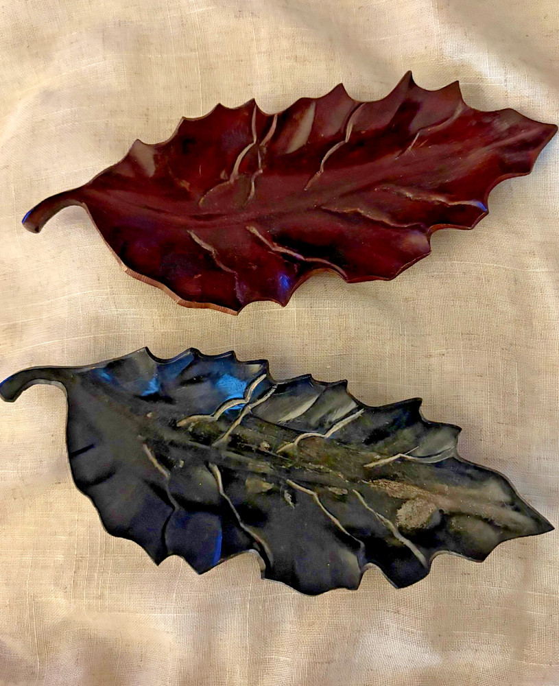 Set of 2 Unique Solid Heavy Metal Leaf Shaped Dish/Trays Sharp Oak or Maple