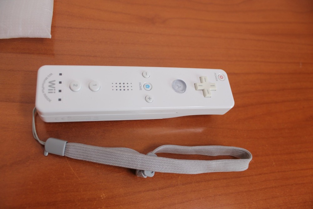 NINTENDO WIIU - JUST DANCE 2014 BASIC PACK