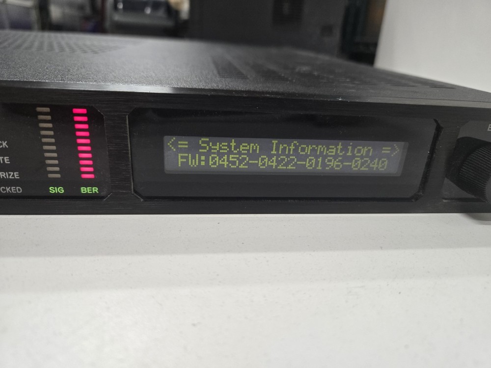 General Instrument DSR-4800 digital satellite broadcast receiver decoder MPEG-2