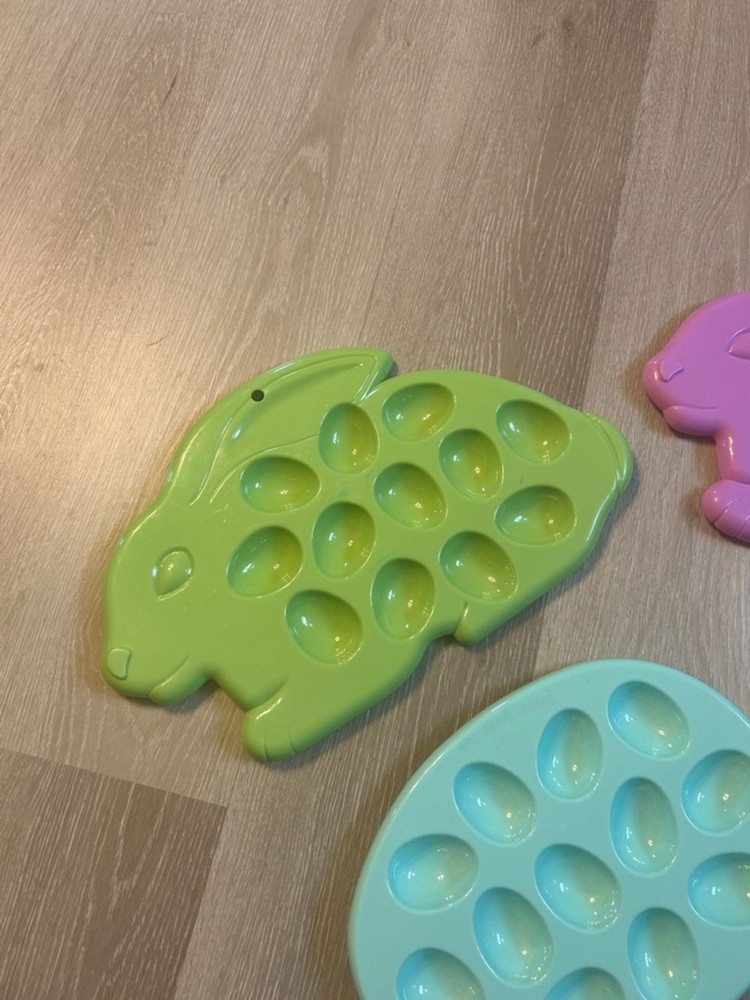 Bunny & Egg Plastic Easter Egg Coloring Egg Holder Set of 4