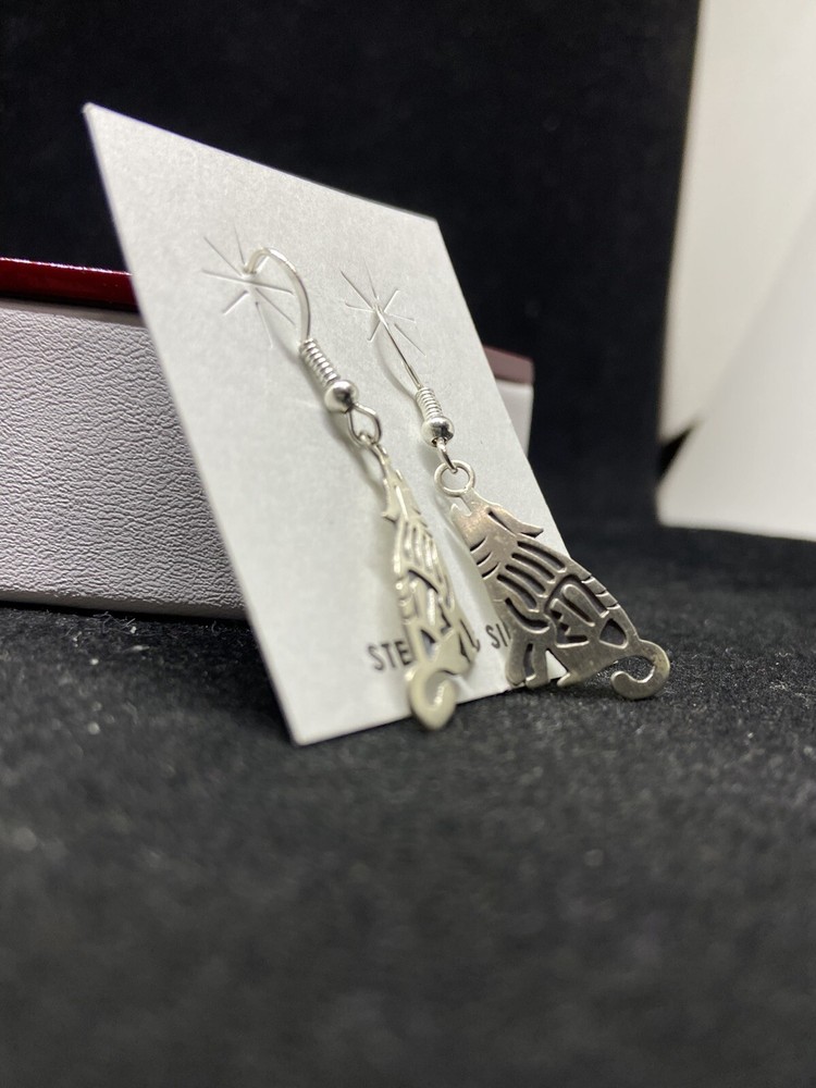 Handmade Native American Navajo plain sterling silver wolf dangle earrings